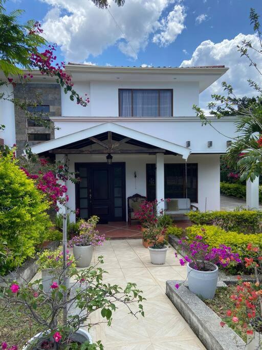 Casa Vacacional Buganvillas Malacatos Dış mekan fotoğraf